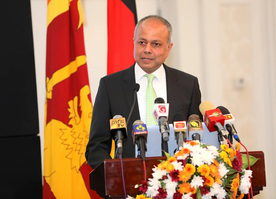 69494456_2491098114505080_26395250270991