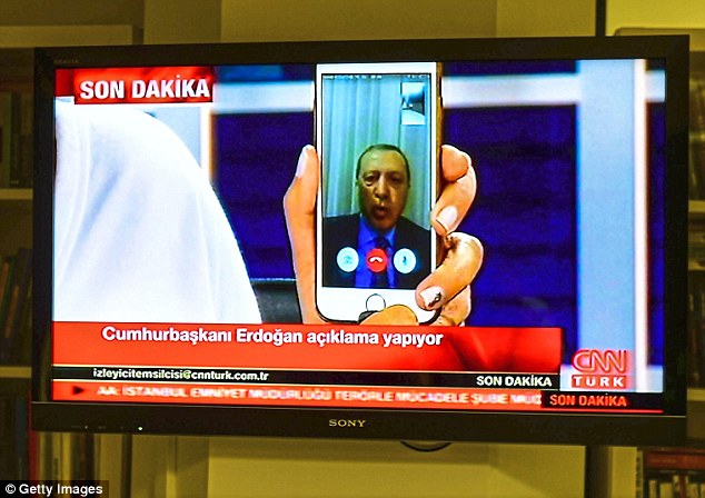 3658391B00000578-0-image-m-14_1468716660