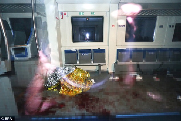 3665779800000578-3696410-image-a-34_1468