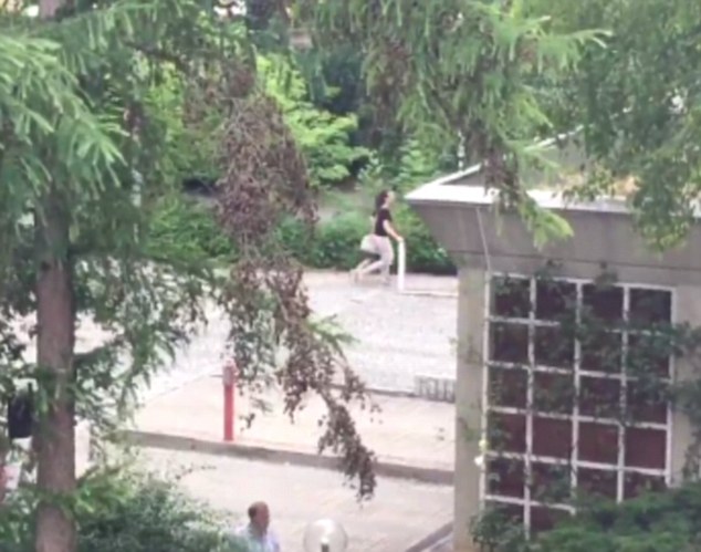 36825D6800000578-3703705-image-m-9_14692