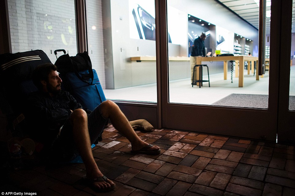 386B82B600000578-3792024-image-a-56_1474