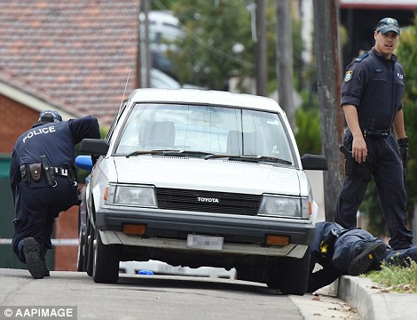 3A61097000000578-3934596-image-m-35_1479