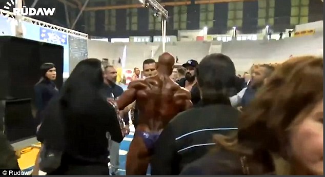 3AE4273B00000578-0-image-a-5_14805297469