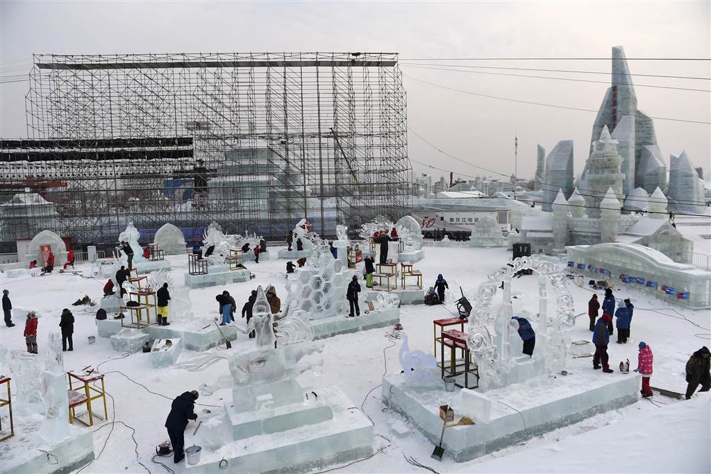 ss-170106-china-ice-festival-jpo-04_2694