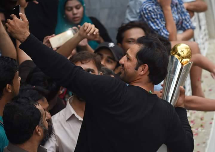 19398147_10207567889710063_1503661875_n.