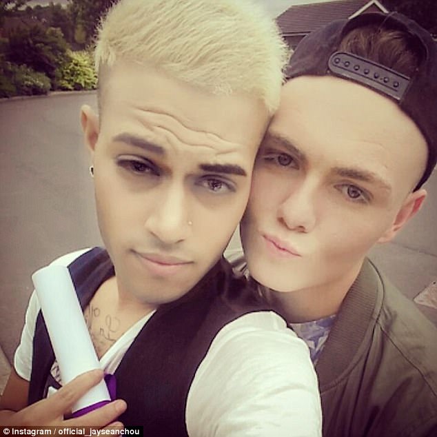 4238A38700000578-4684824-image-m-74_1499