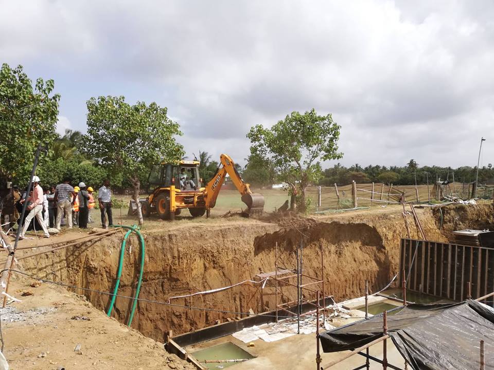 37654168_1167897463361621_41125637243157