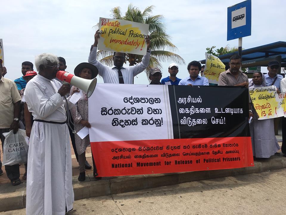 42651966_546601235775824_205100932809306