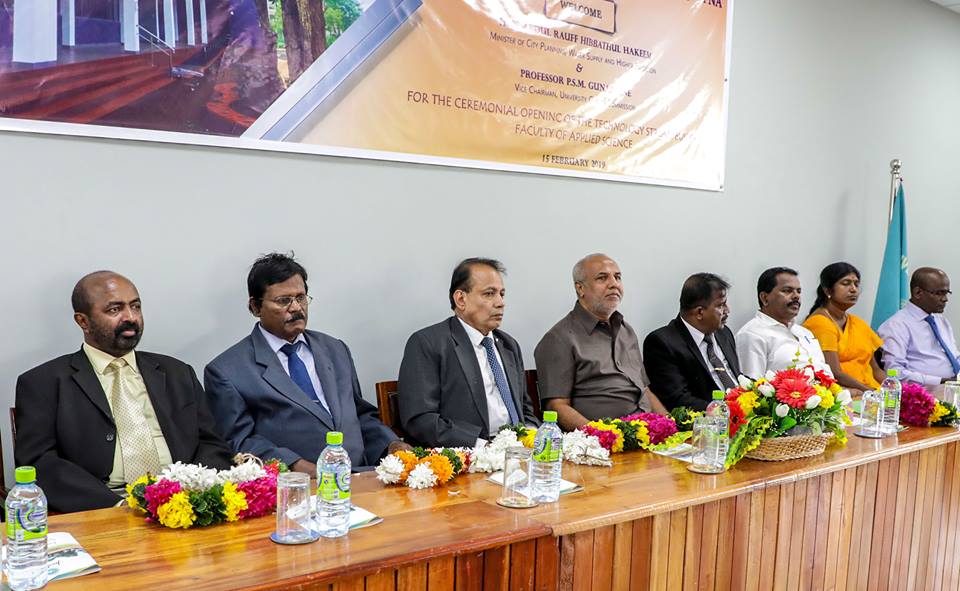 51892101_2409255072641160_46770584700992