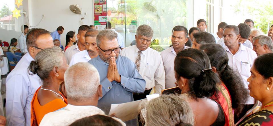 53628890_307672249897100_327231509153343