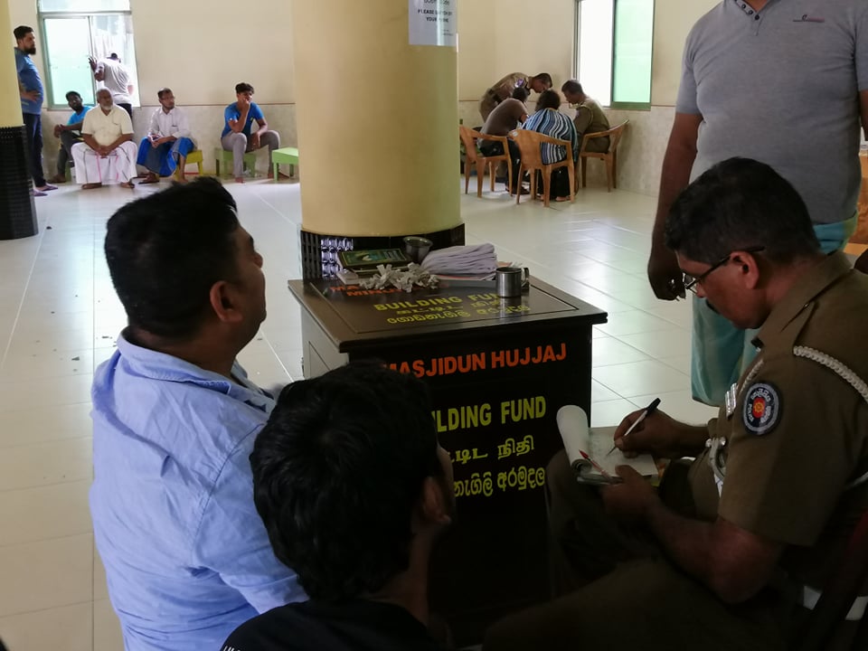 60734370_328411721179602_437940303732460