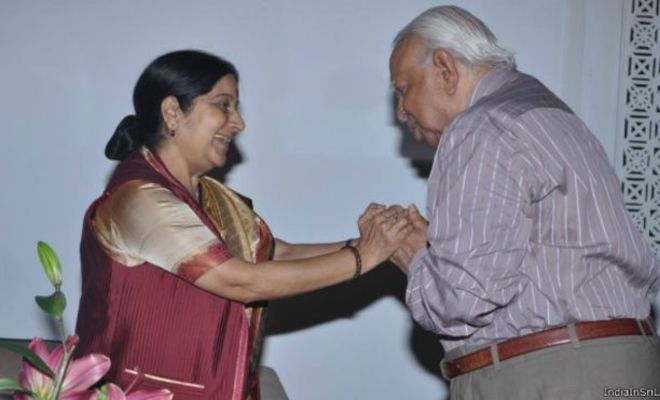 thumb_large_sushma_swaraj__sambanthan.jp