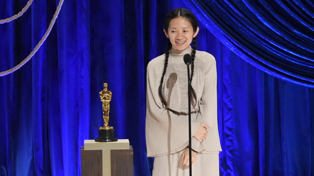 chloe-zhao-Best-Director-Oscar-Win.jpg