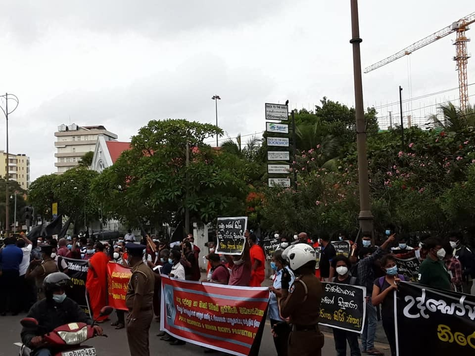 215795967_177898894355832_75608338197385