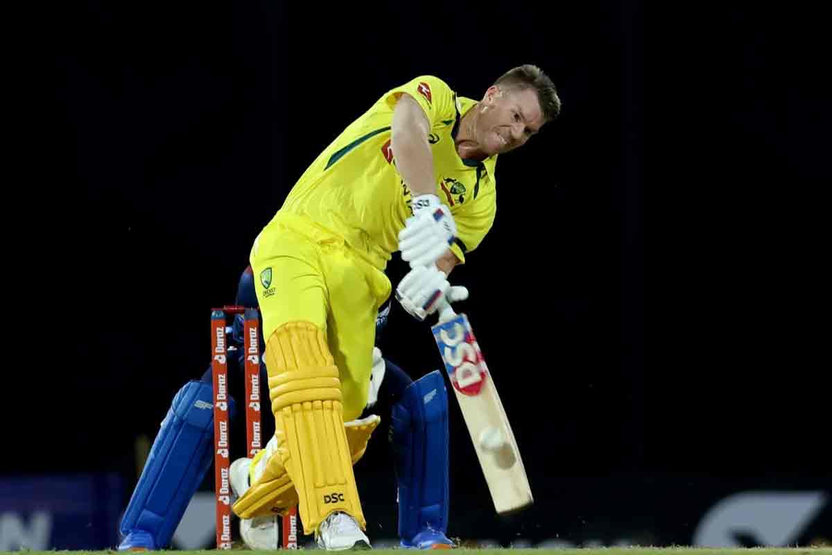 David-Warner-reached-his-half-century-of