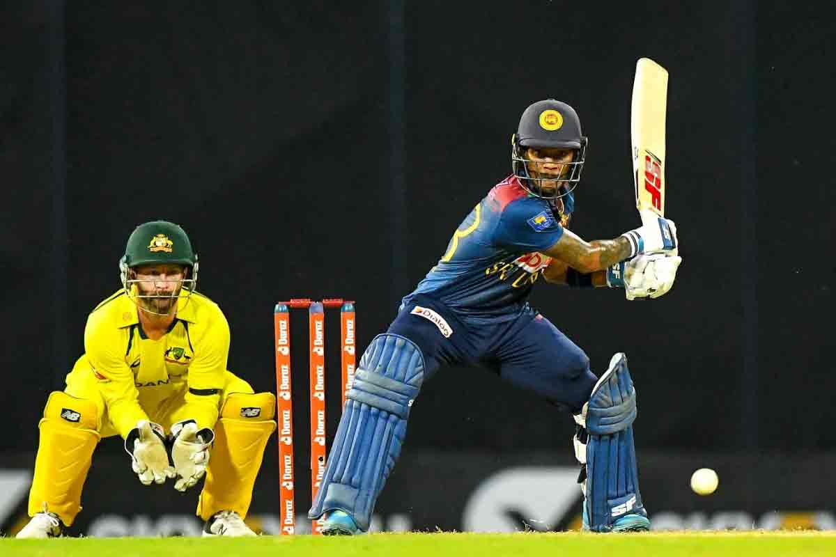 Pathum-Nissanka-played-a-few-adventurous