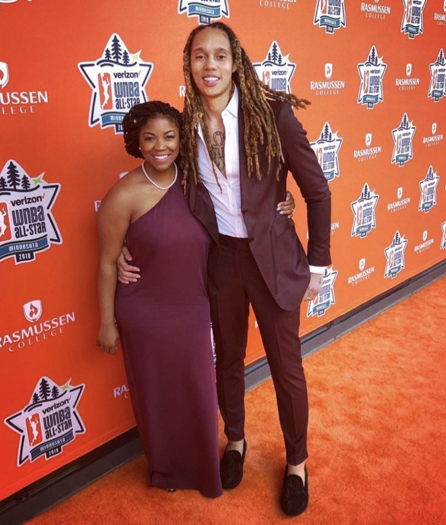Britney_griner_with_wife_cherelle_watson