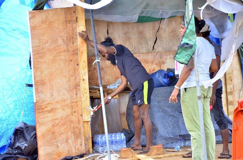 296047440_780129269677622_29590237761208