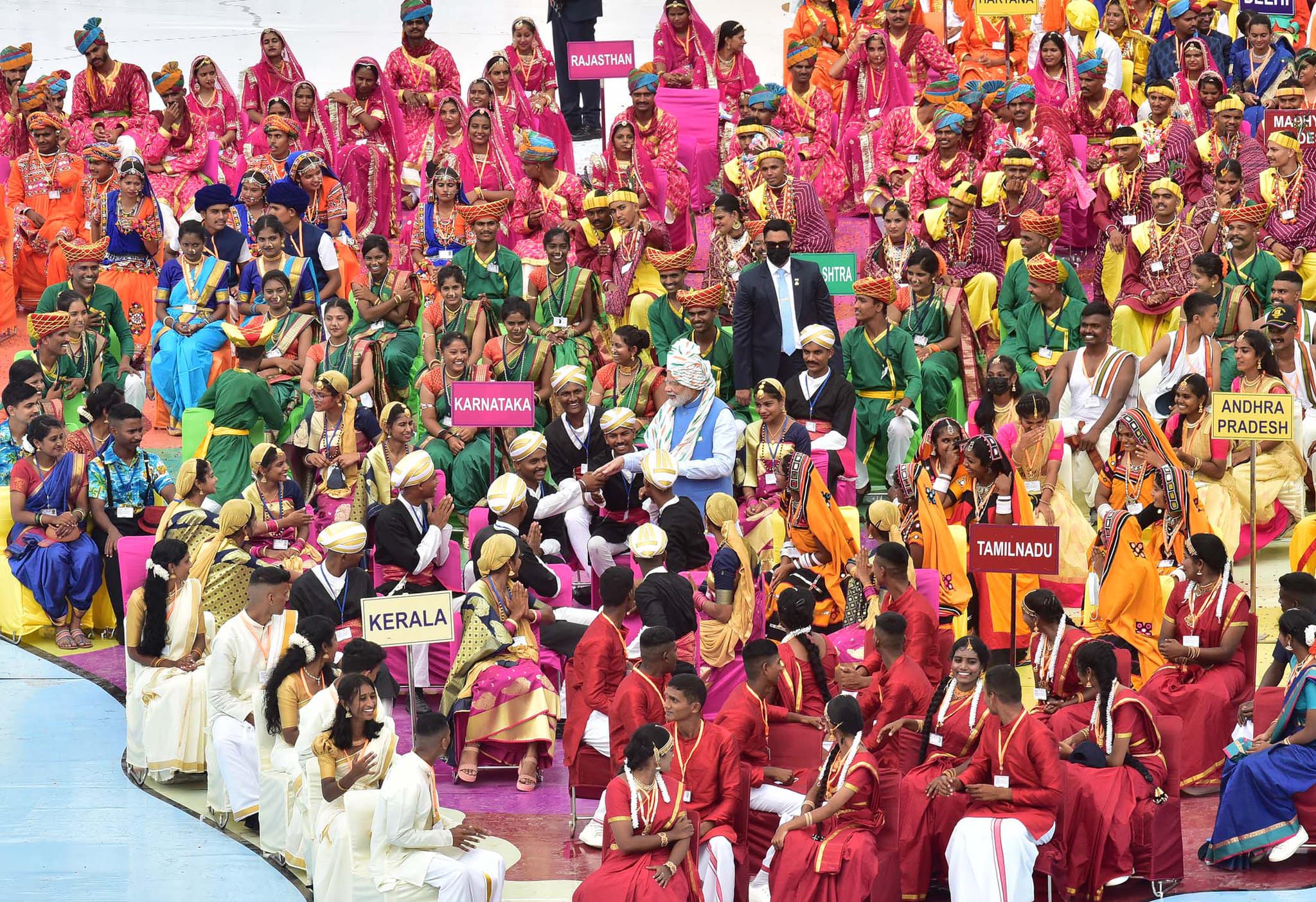 298427703_698809411613294_56110653235753