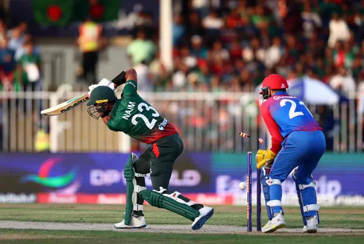 Mohammad-Naim-is-bowled_-Afghanistan-vs-