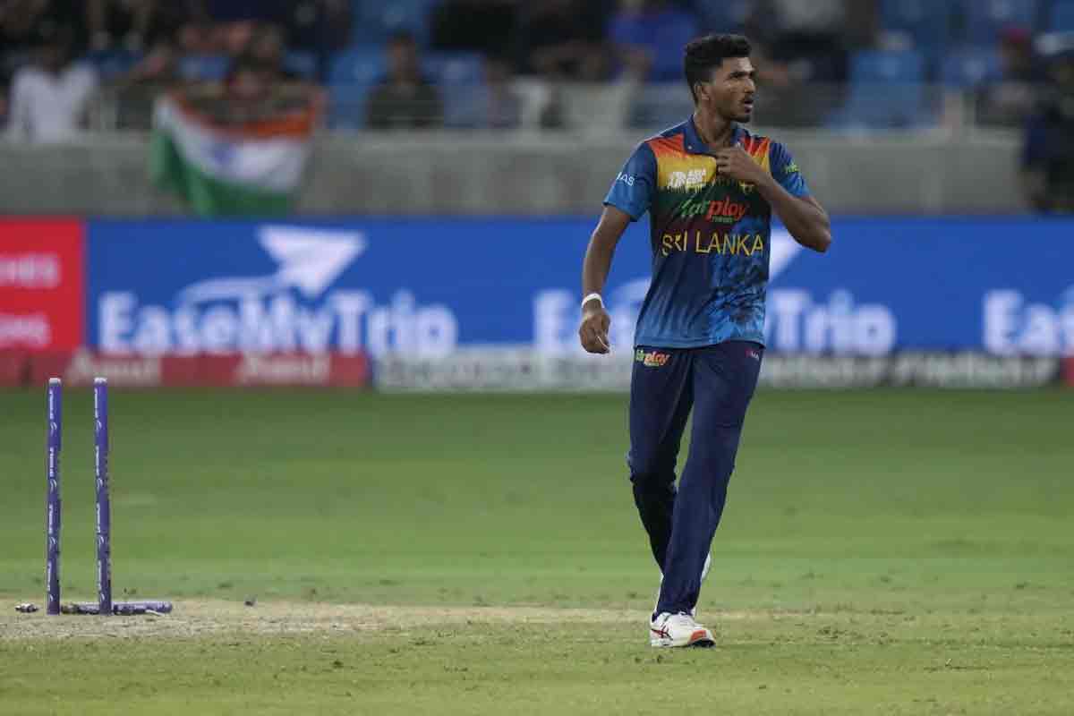 Dilshan-Madushanka-celebrates-after-gett