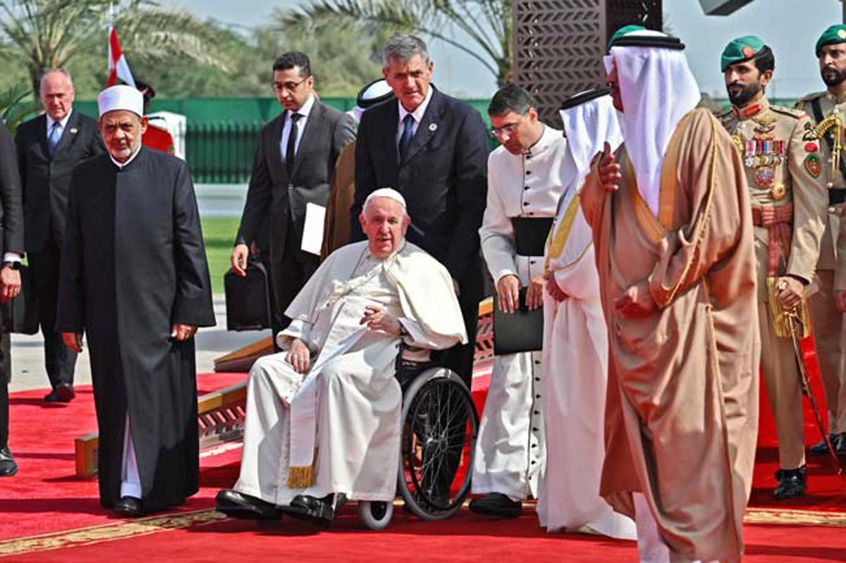 Pope-Francis-in-Bahrain-2--AFP-Photo-120