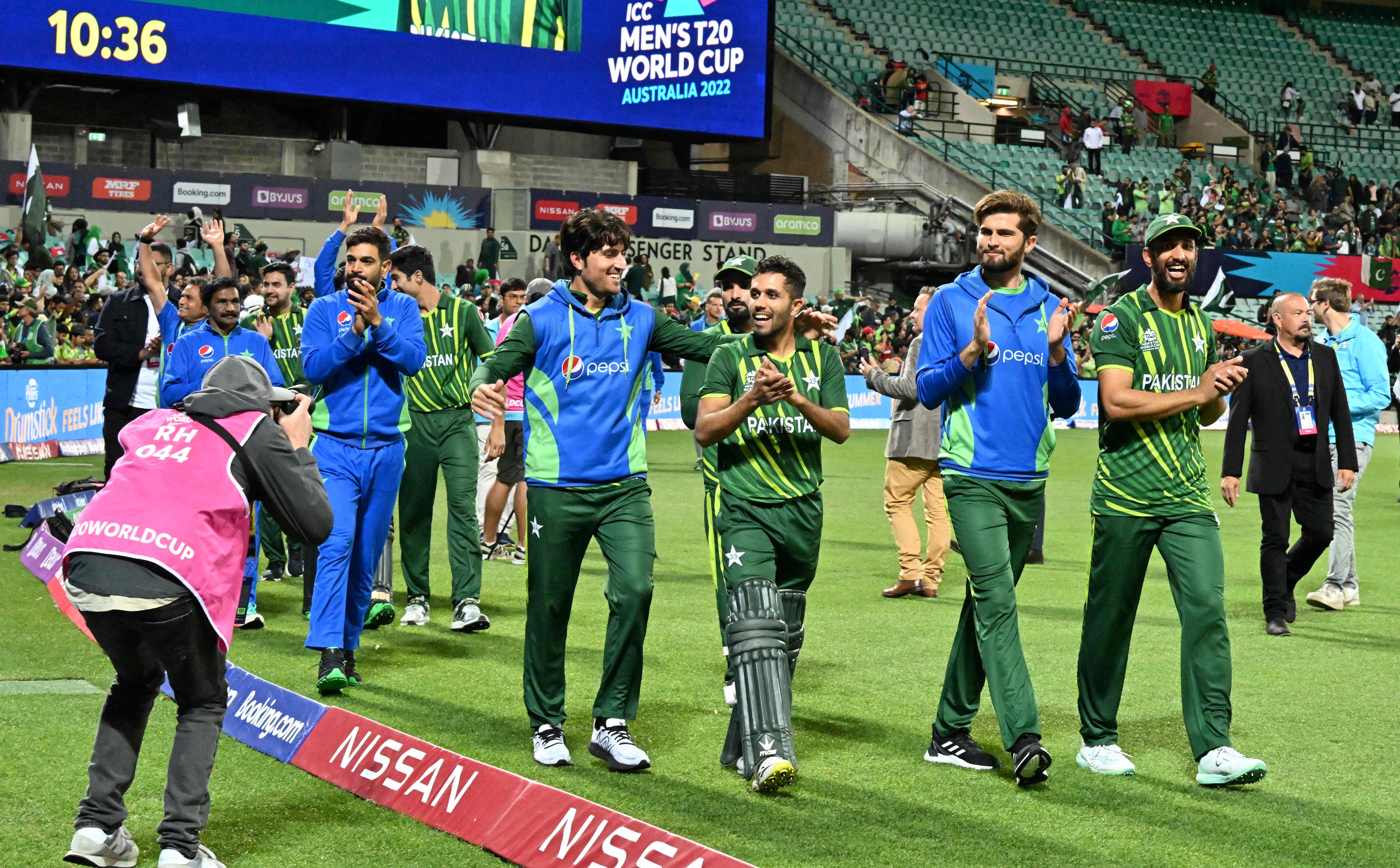 0911_pak_vs_nz_celebrations.jpg