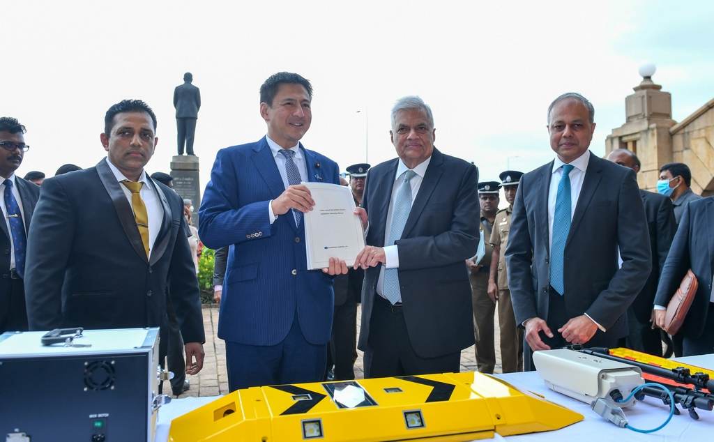 327509594_850756752895885_84288264560253