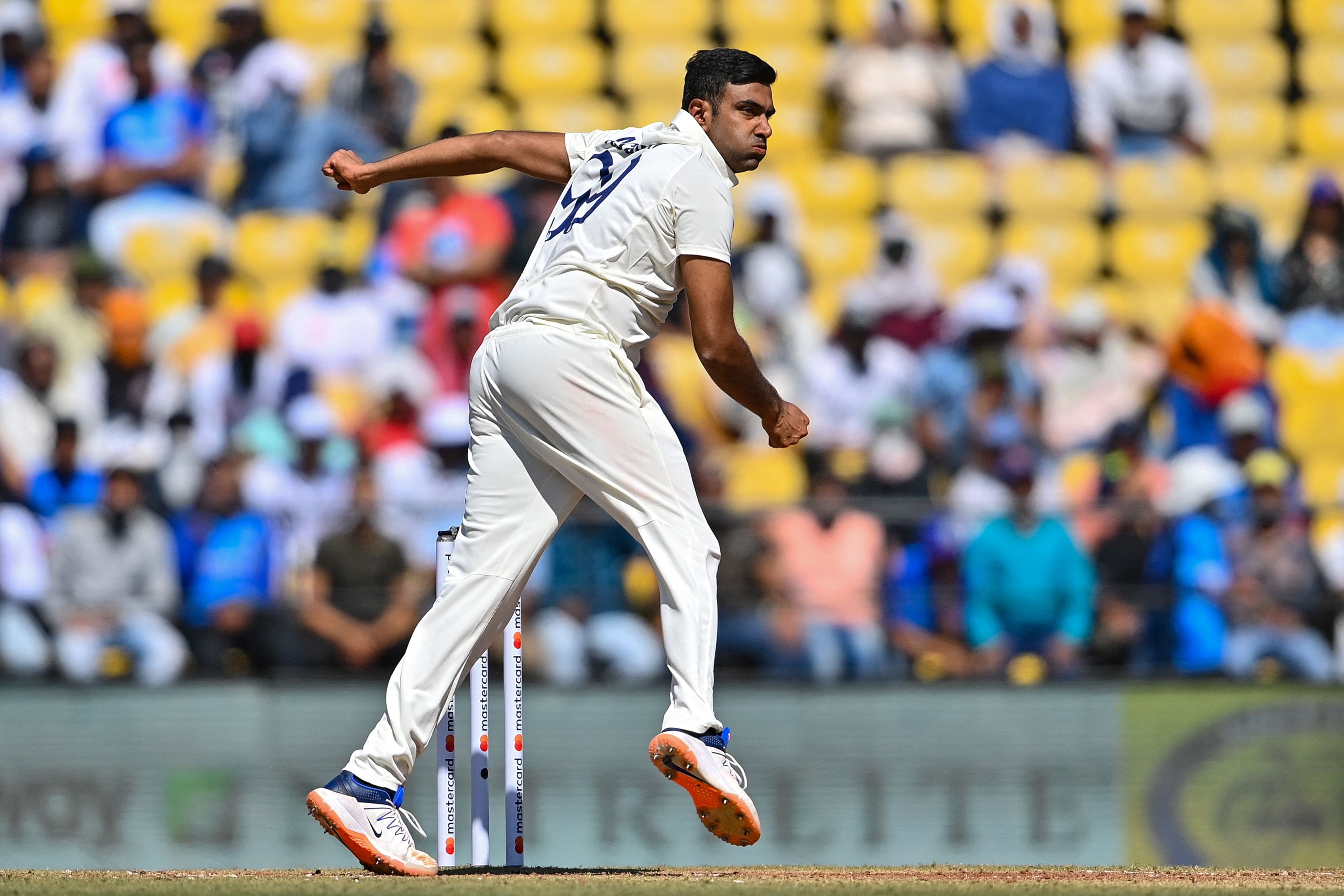 _4__1702_ravichandran__ashwin_file_foto_