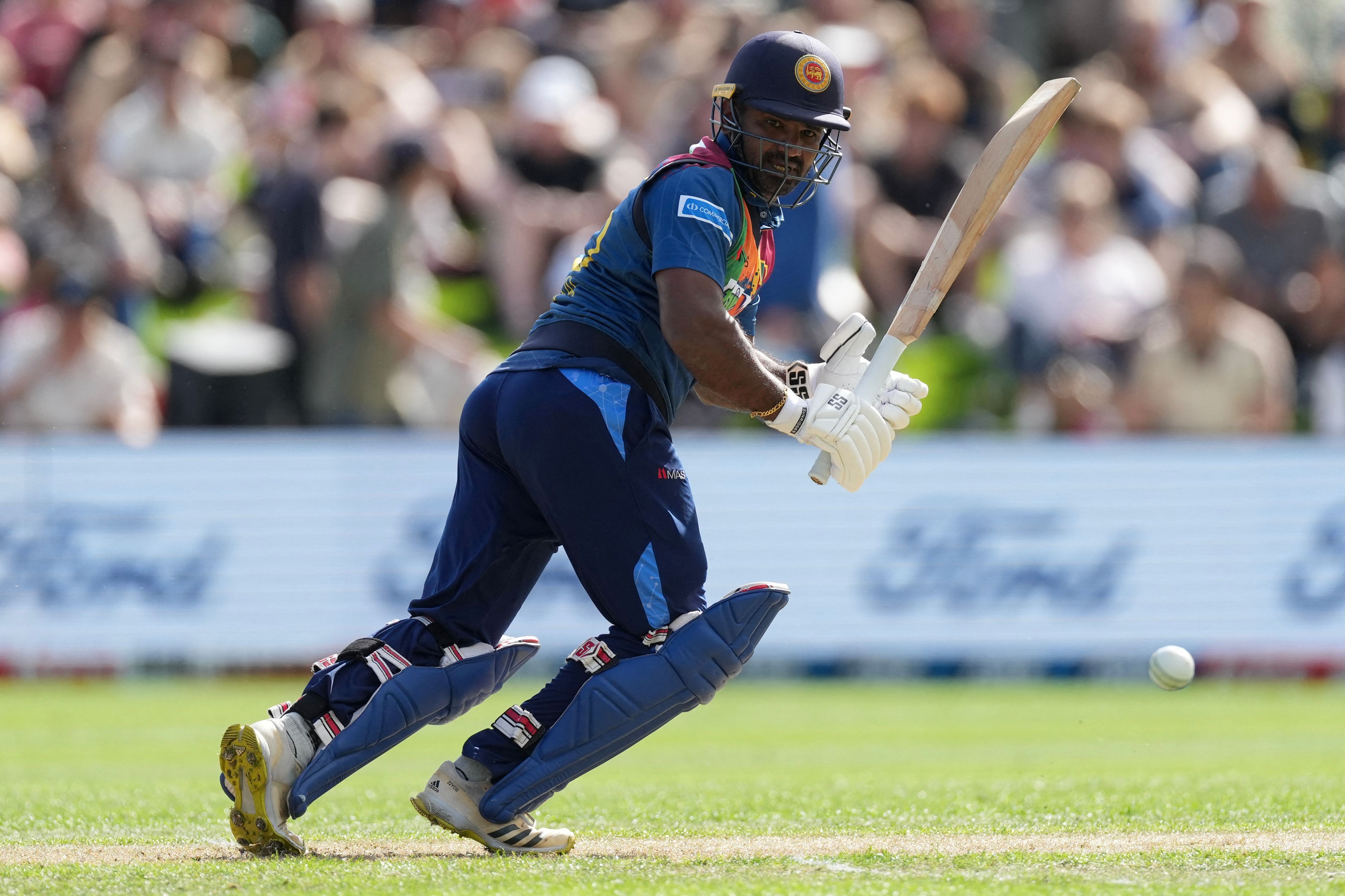 0504_kusal_perera_sl_vs_nz.jpg