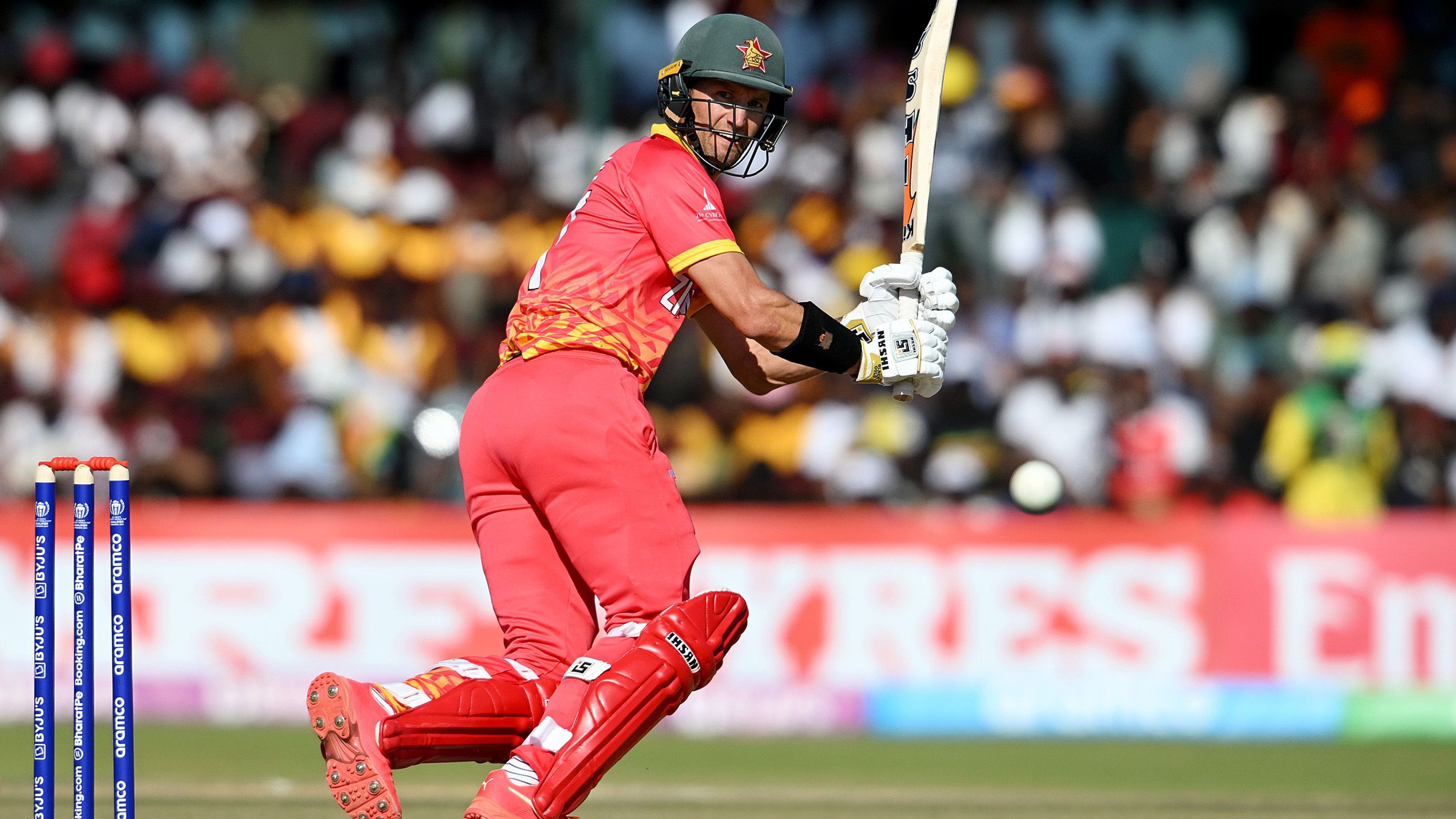 Craig_Ervine_of_Zimbabwe_bats_during_the