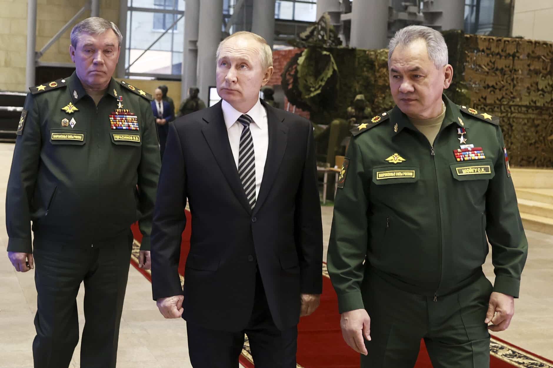 valery-gerasimov-sergei-shoigu-vladimir-