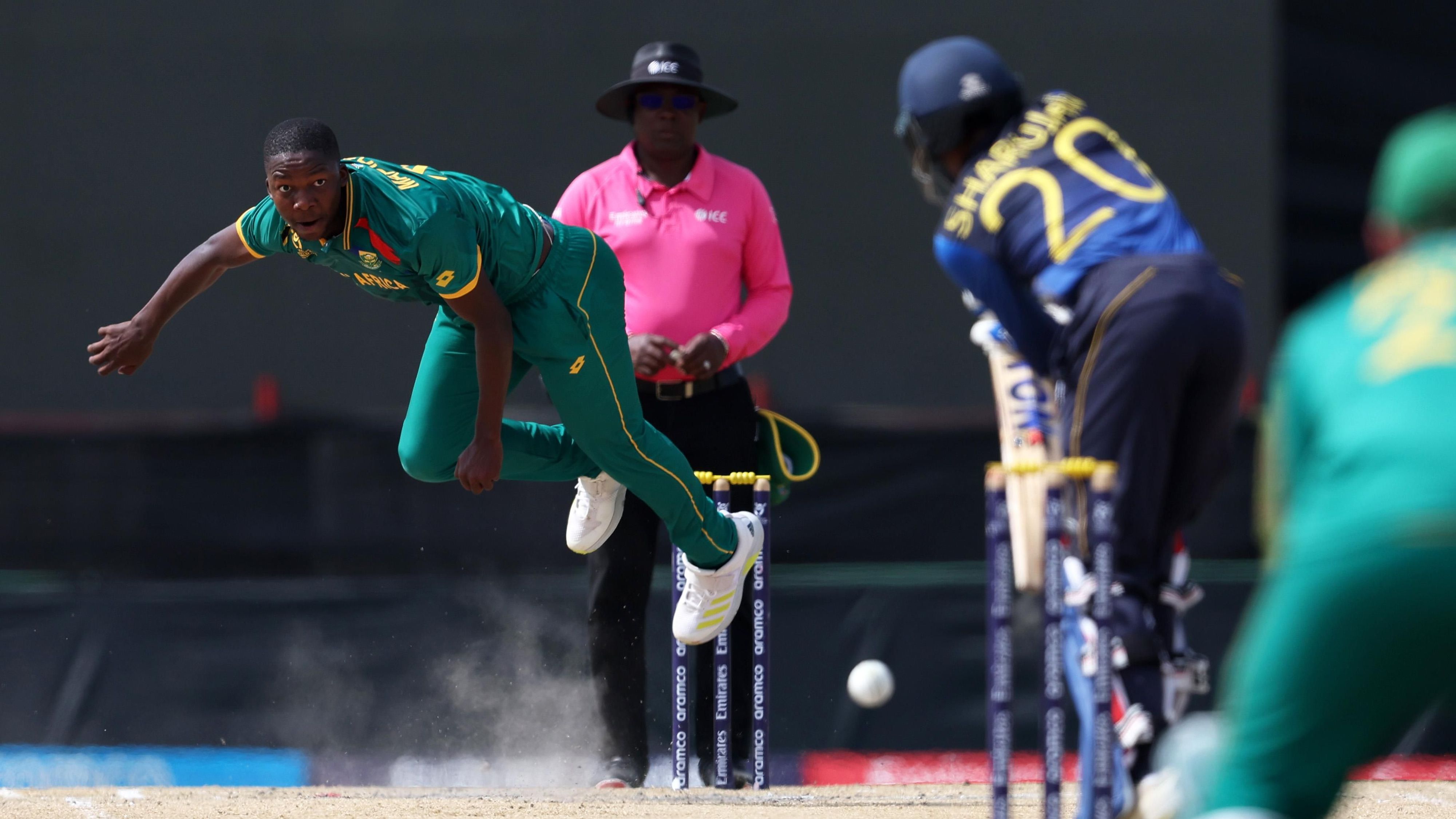 Kwena_Maphaka_of_South_Africa_in_bowling