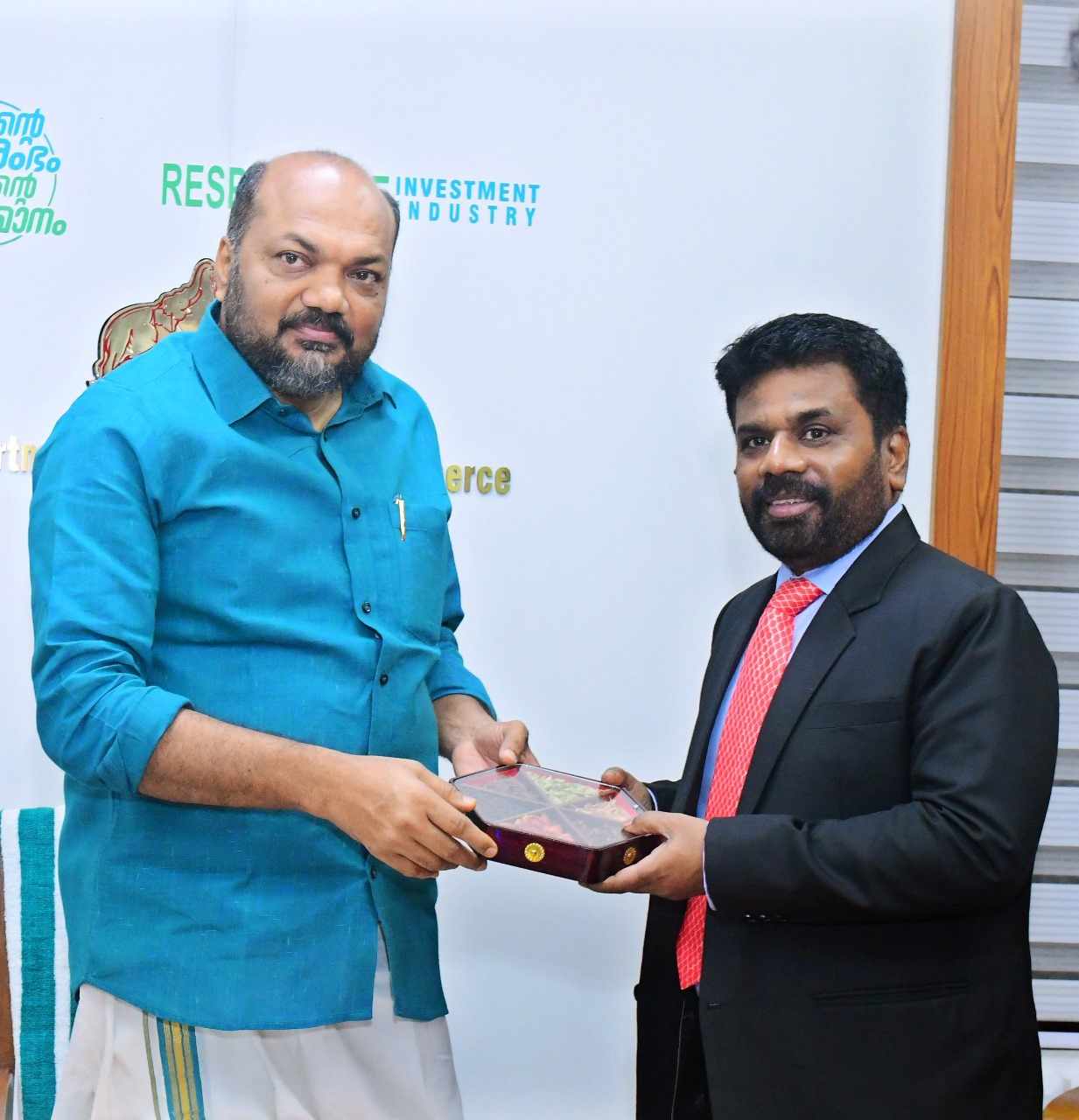 405075302_311148761490324_81477248635866