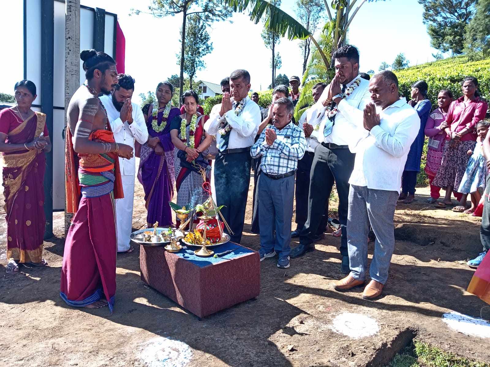 421605866_384826490915448_50166781500981