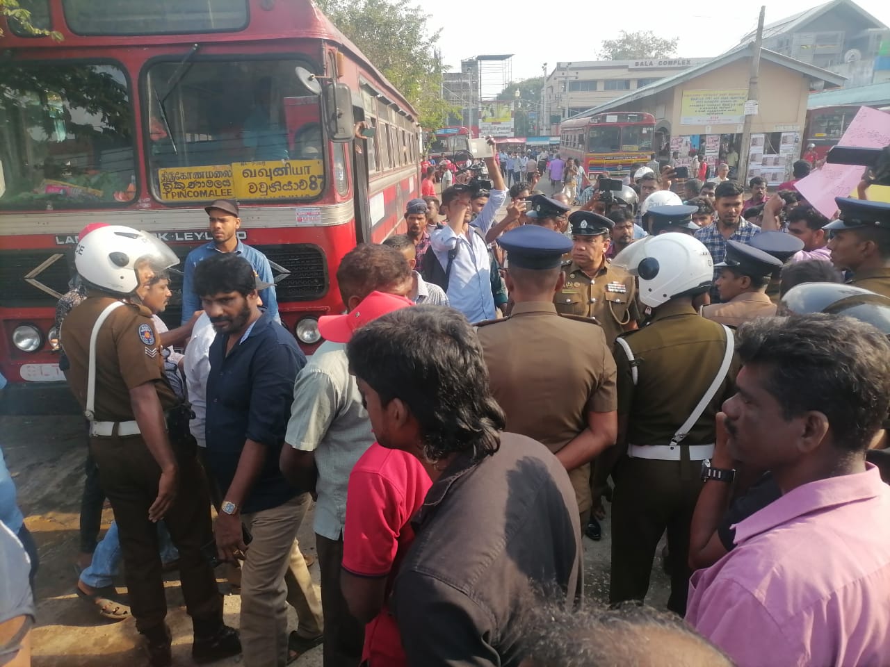 WhatsApp_Image_2024-02-29_at_10.04.10.jp