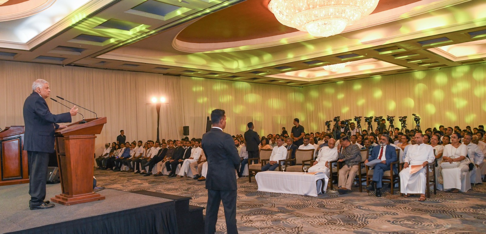 WhatsApp_Image_2024-09-06_at_17.03.22__1