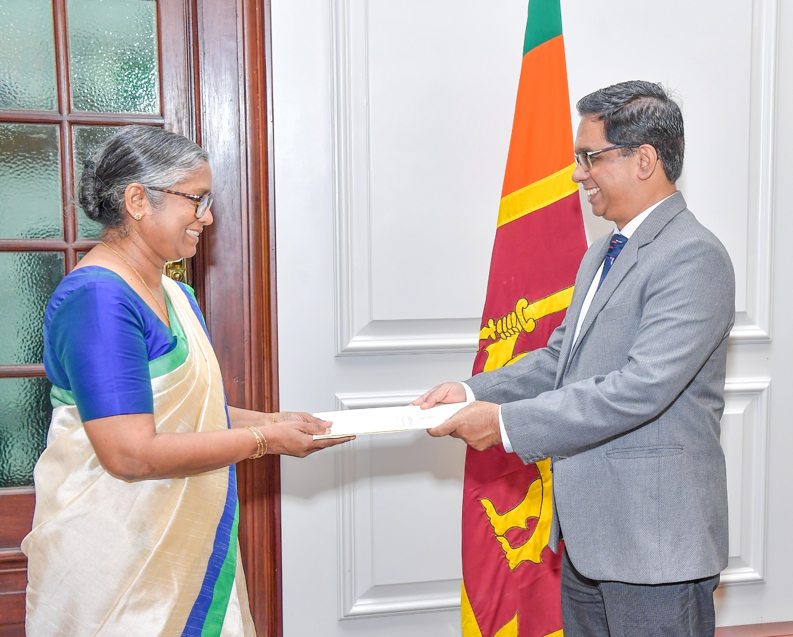 WhatsApp_Image_2024-11-25_at_00.25.11.jp