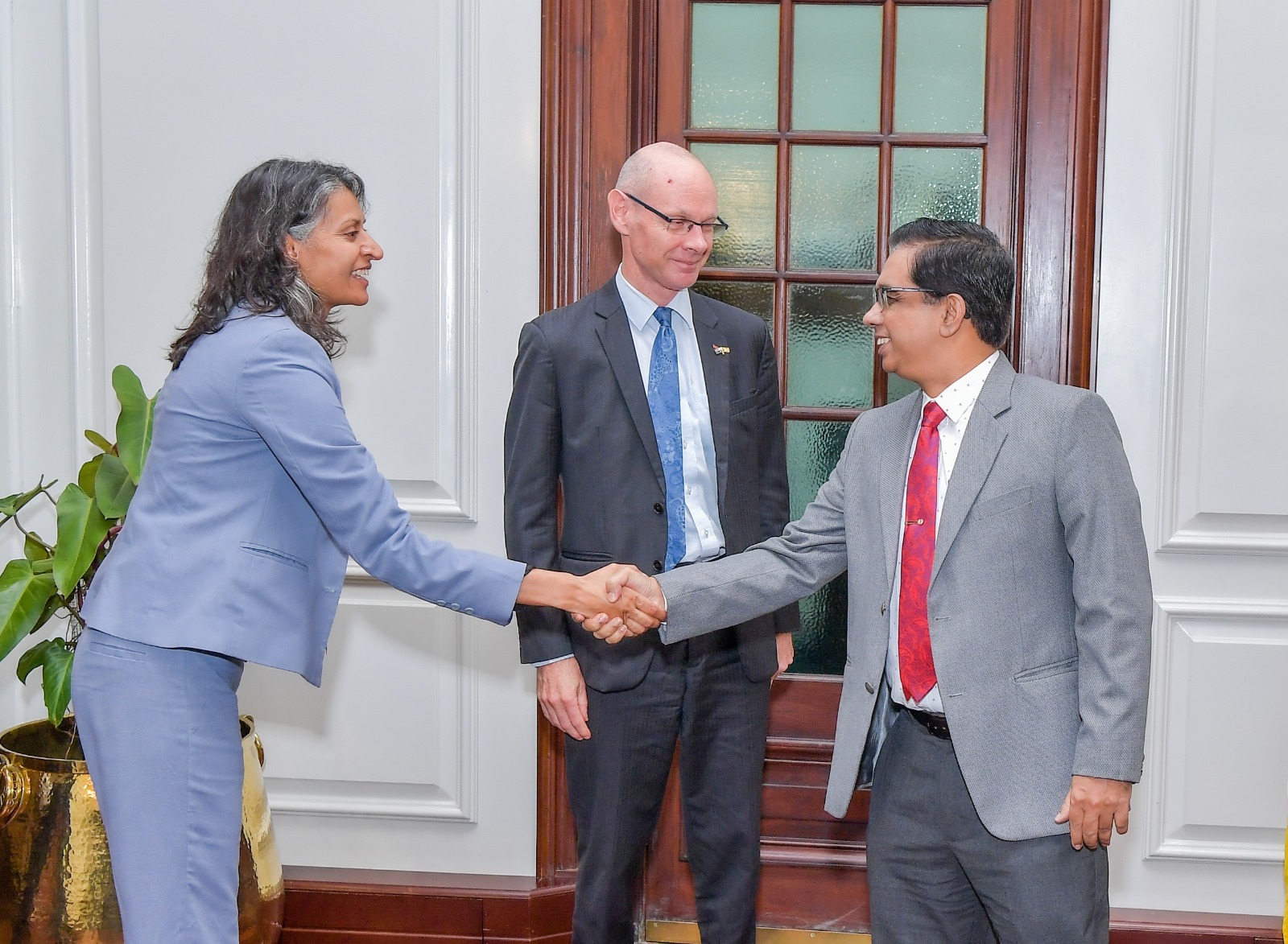 WhatsApp_Image_2024-11-27_at_20.49.21_0c