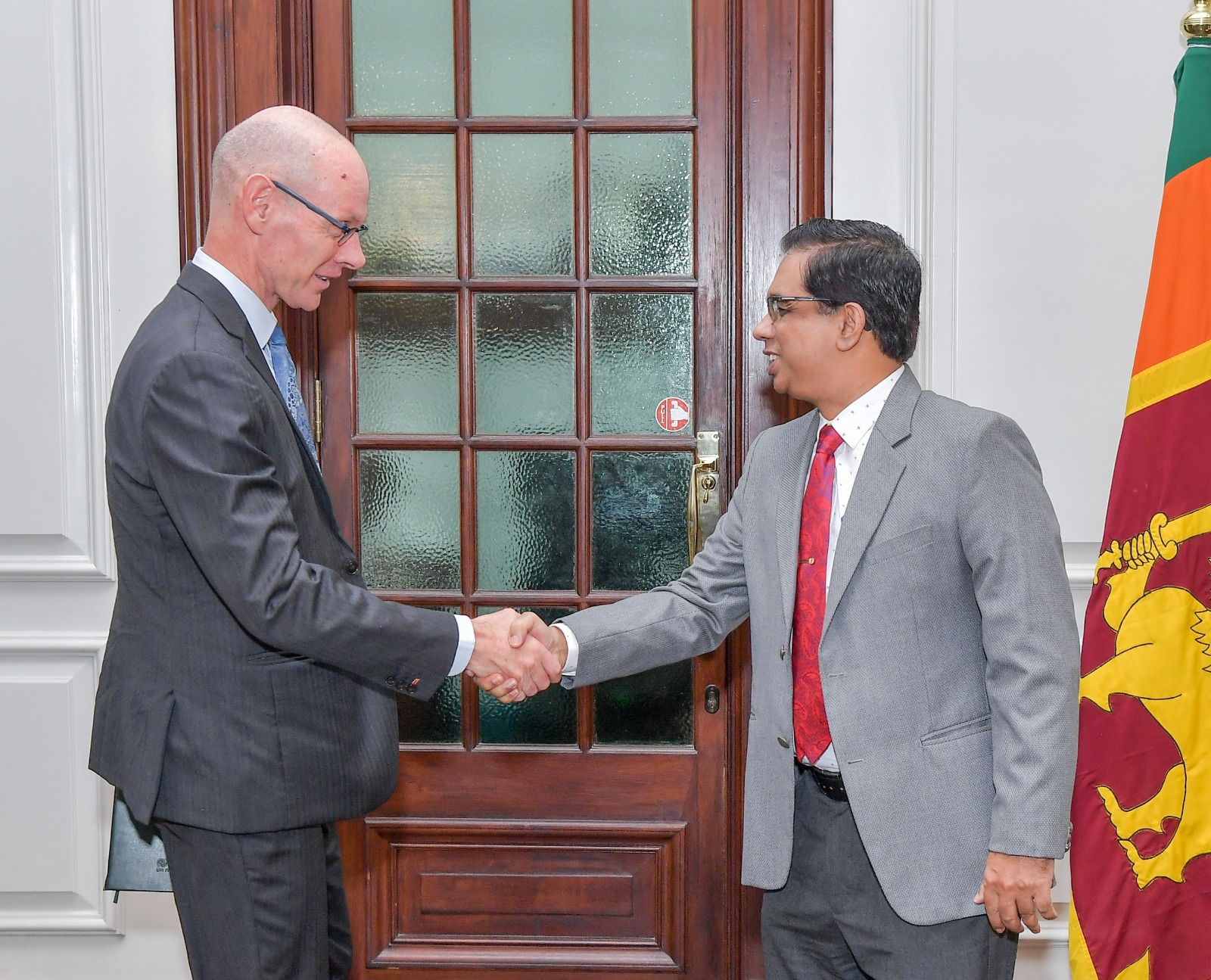 WhatsApp_Image_2024-11-27_at_20.49.22_f4