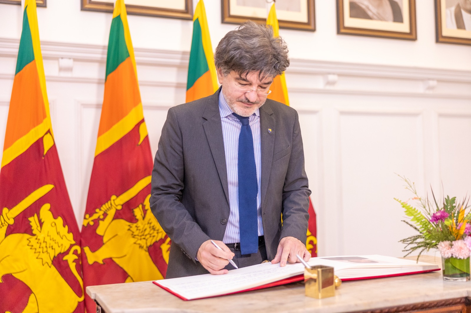 WhatsApp_Image_2024-11-28_at_03.54.10__1