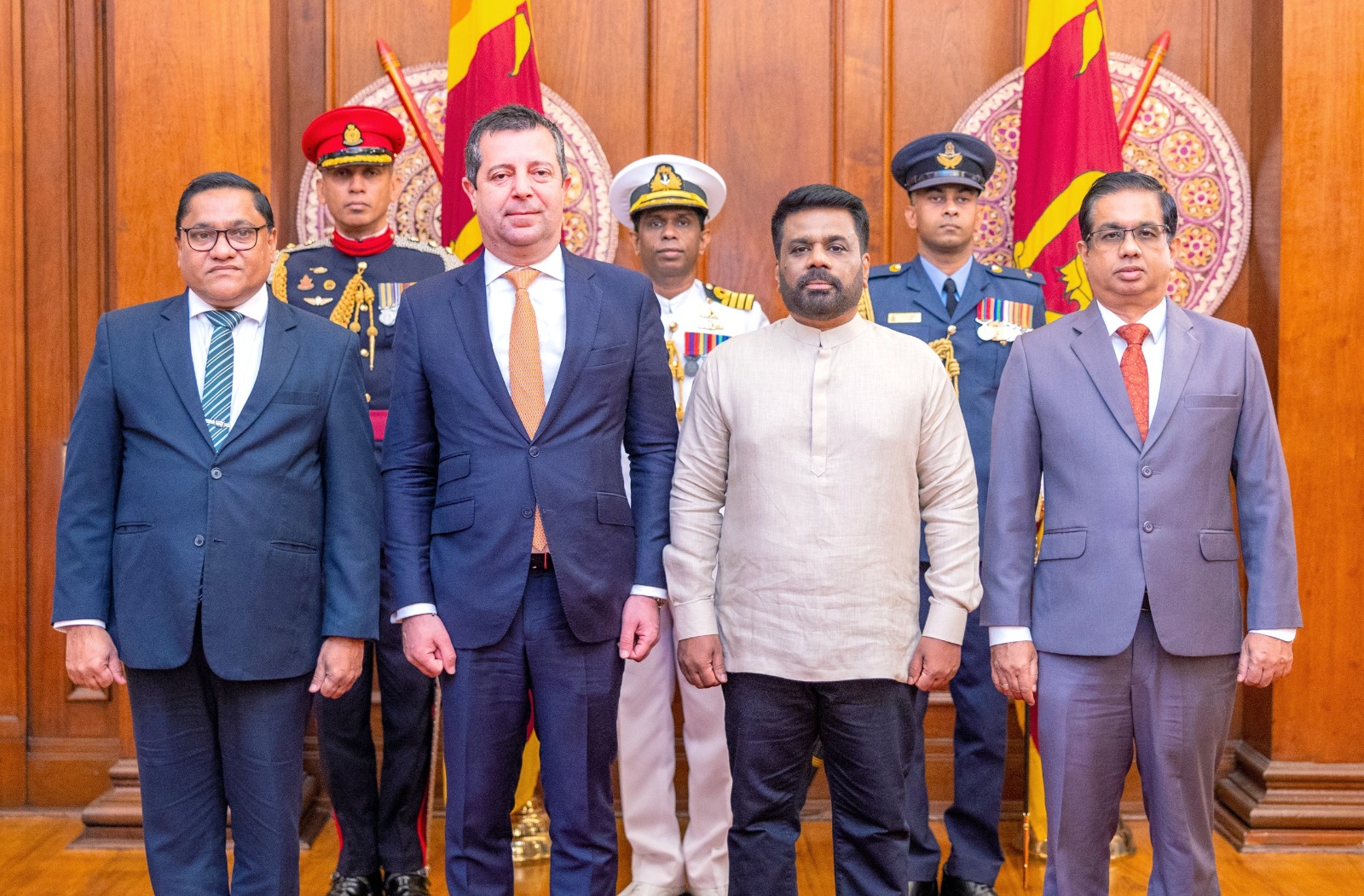 WhatsApp_Image_2024-11-28_at_03.54.13__1