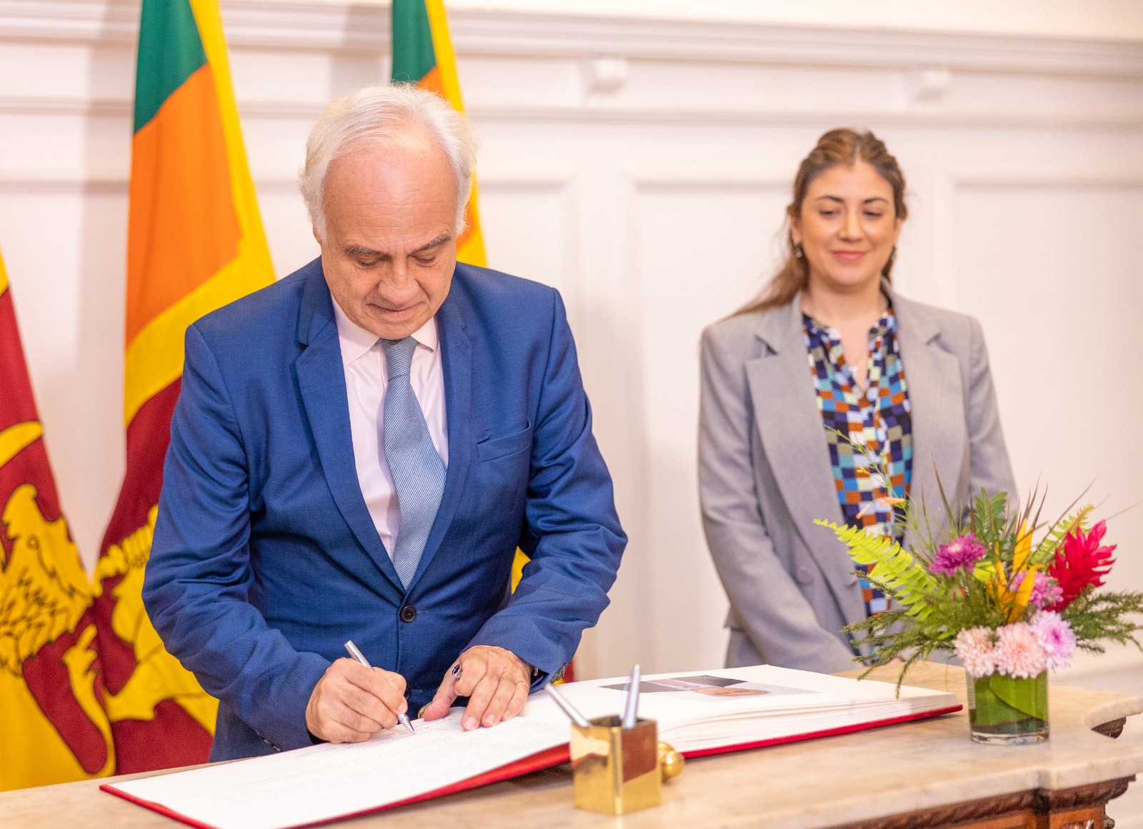 WhatsApp_Image_2024-11-28_at_03.54.20__1