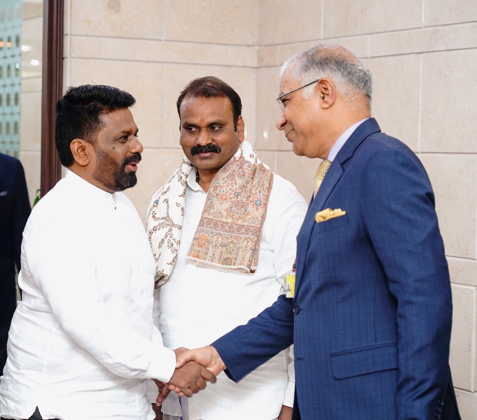 WhatsApp_Image_2024-12-15_at_19.57.45_25