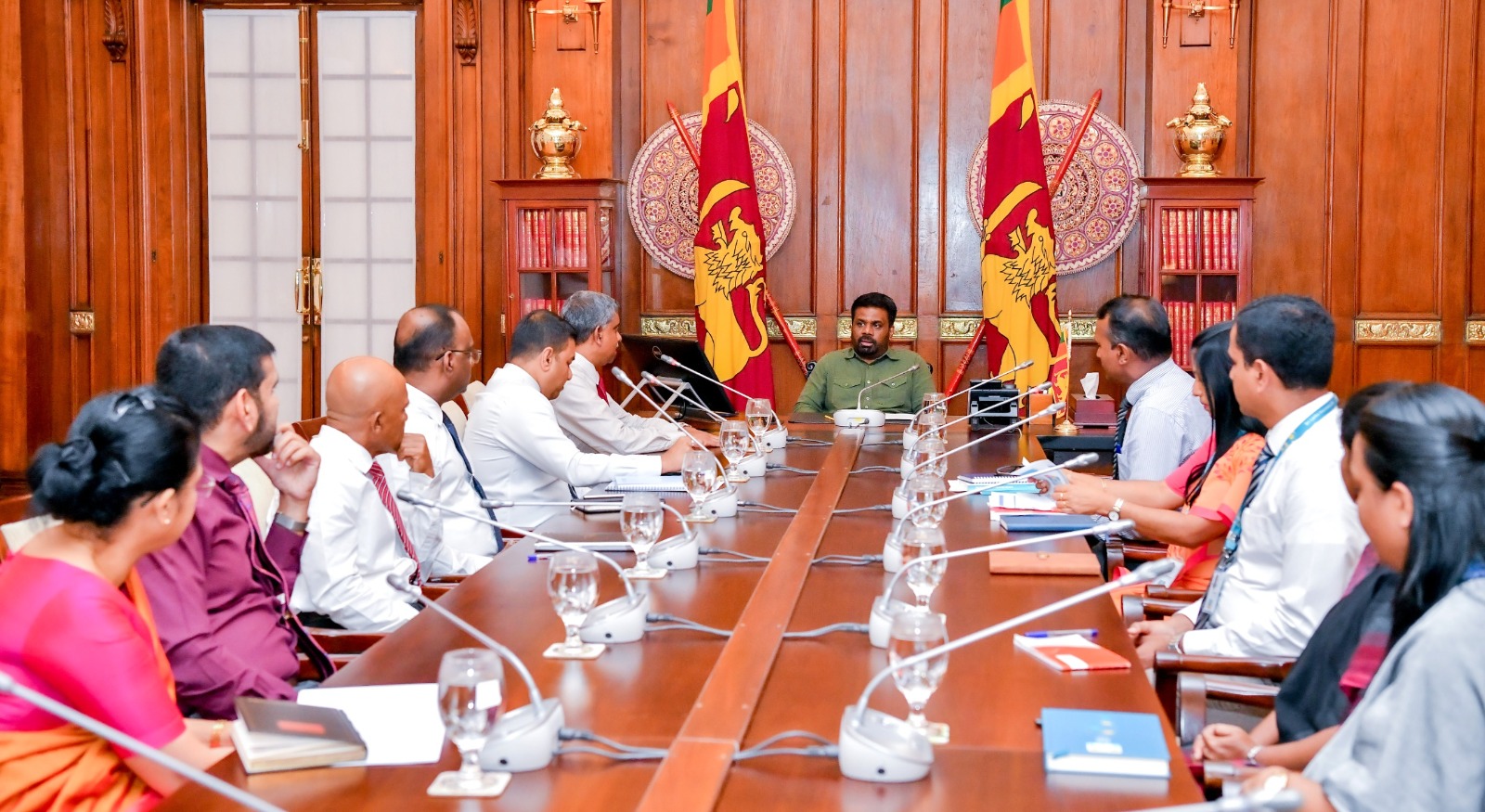 WhatsApp_Image_2025-03-07_at_15.15.05__1