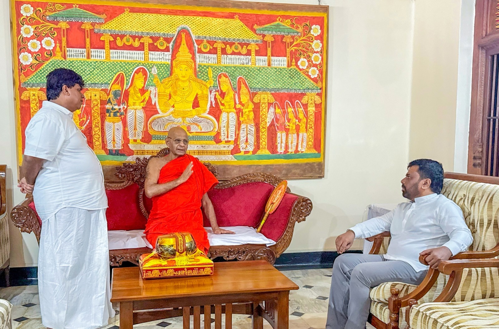 WhatsApp_Image_2025-04-25_at_13.47.21.jp