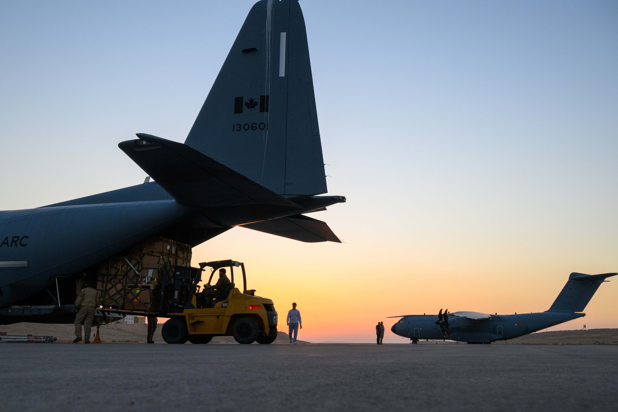 canada_air_drops_22.jpg