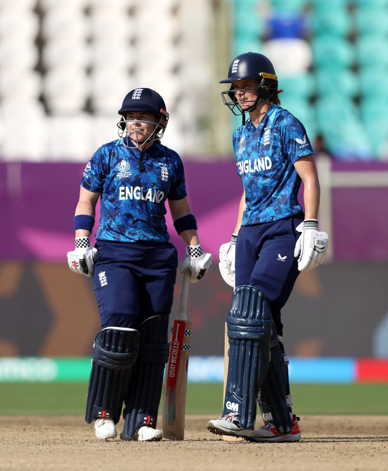 2610_tammy_beaumont_and_amy_jones_eng_vs