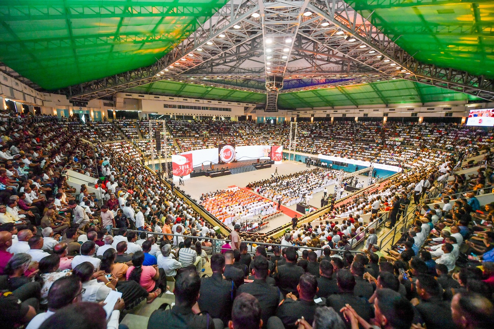 WhatsApp_Image_2025-10-30_at_16.45.15.jp