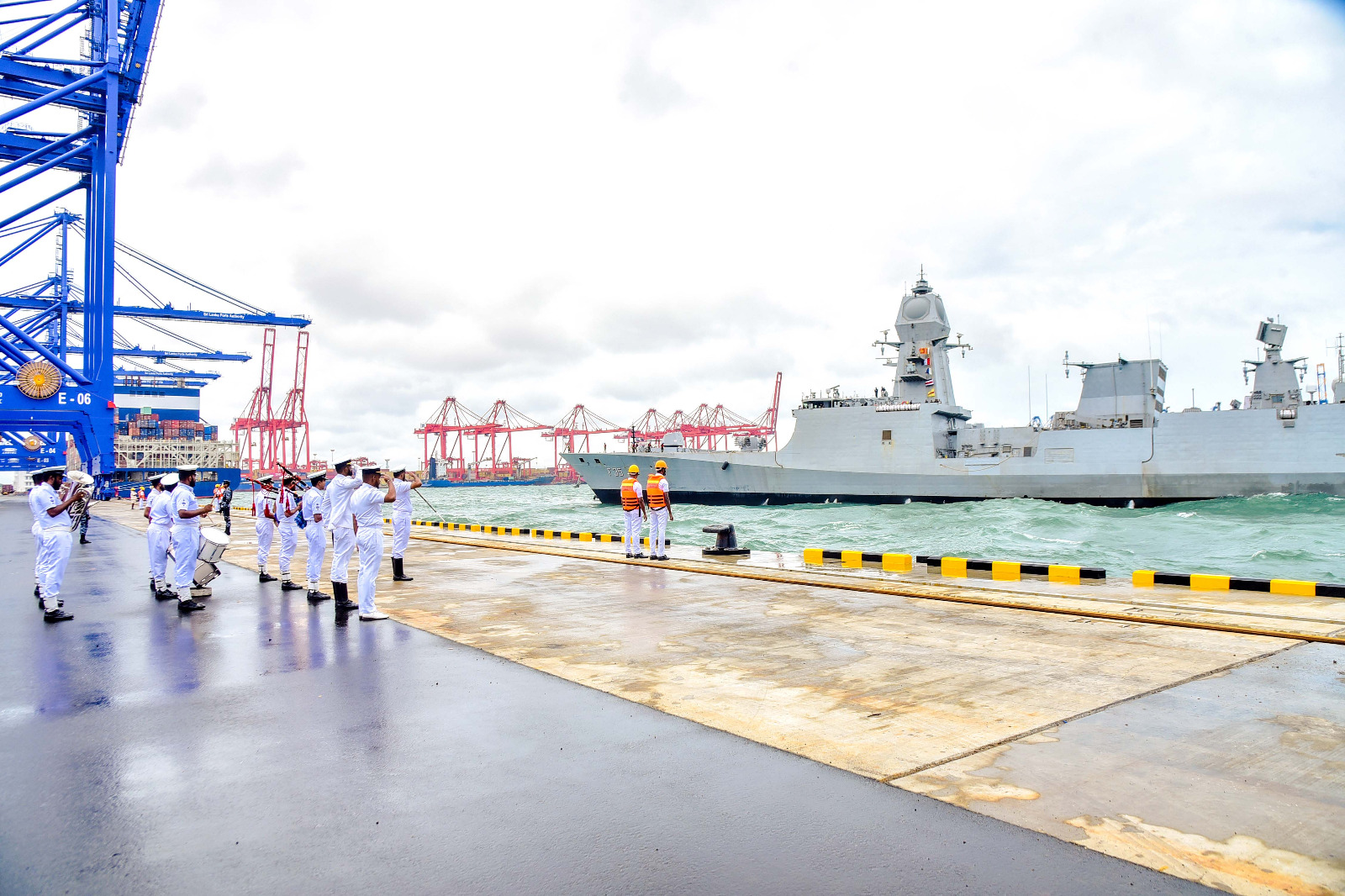 WhatsApp_Image_2025-11-27_at_07.35.24.jp